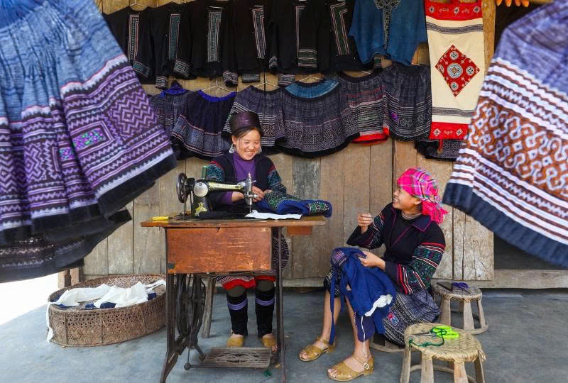Sapa Authentic Trekking Tour 3 Days 2 Nights – Hotel Stay