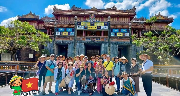 Hue Full Day from Da Nang – Vietnam Imperial Legacy with VIP Limousine