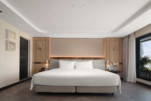 Signature Suite
