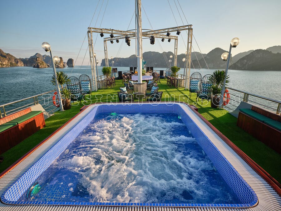 Halong Bay | Sea Lion Day Cruise