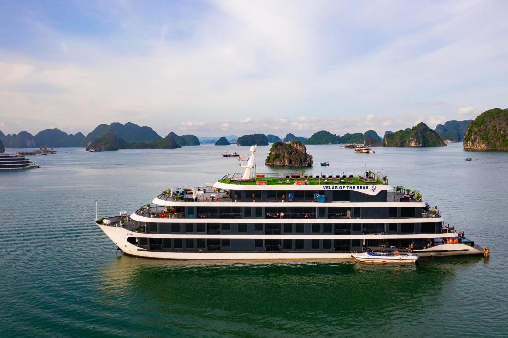 Lan Ha Bay | Velar of the Seas Cruise 2 Days 1 Night